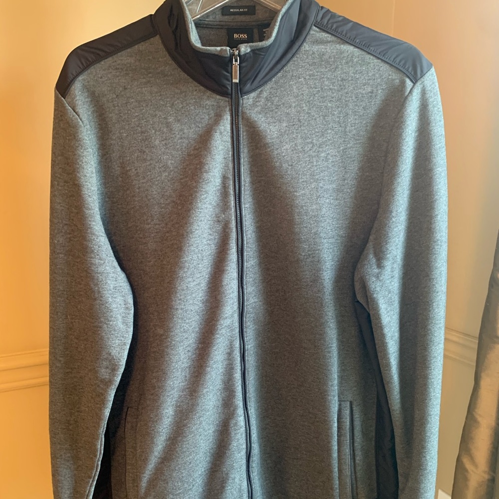 HUGO BOSS ZIP UP JACKET